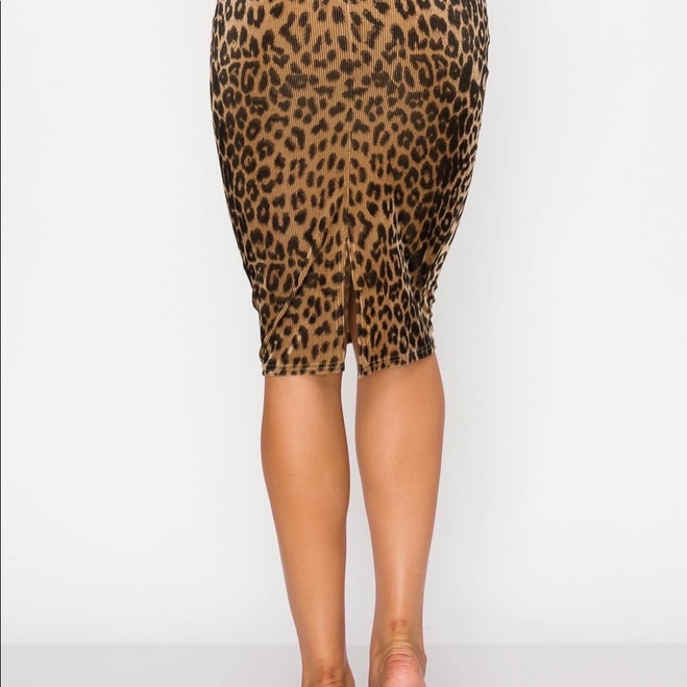 Pencil skirt - Picture 3 of 3